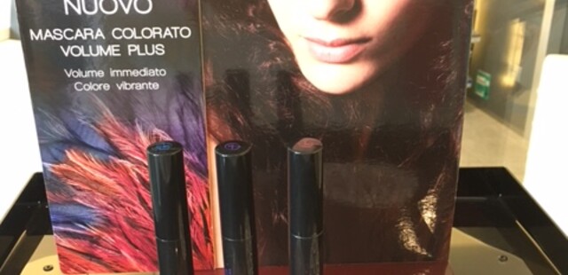 NUOVO MASCARA COLORATO VOLUME PLUS DI KORFF! 3 COLORAZIONI: BLU, VIOLA E BORGOGNA.